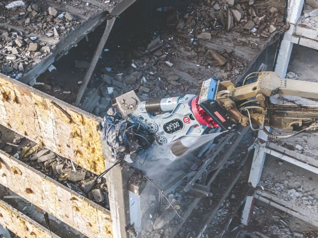 ProLine – Two-Cylinder Concrete Crusher – DCC