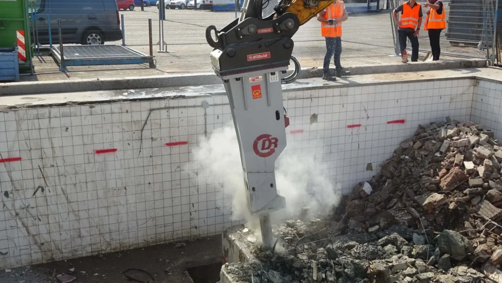 DFX Hydraulic hammer